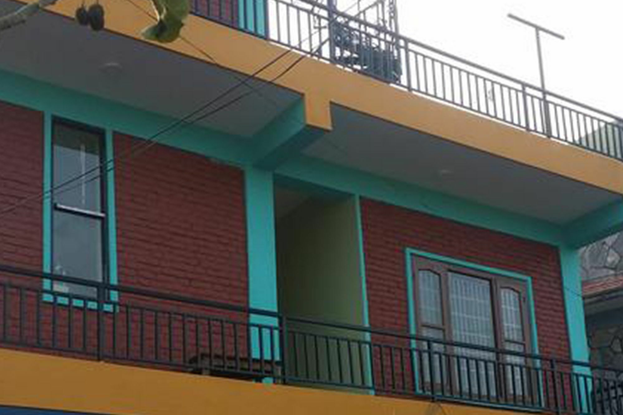 Harry Guest House & Restaurant Pokhara Exterior photo